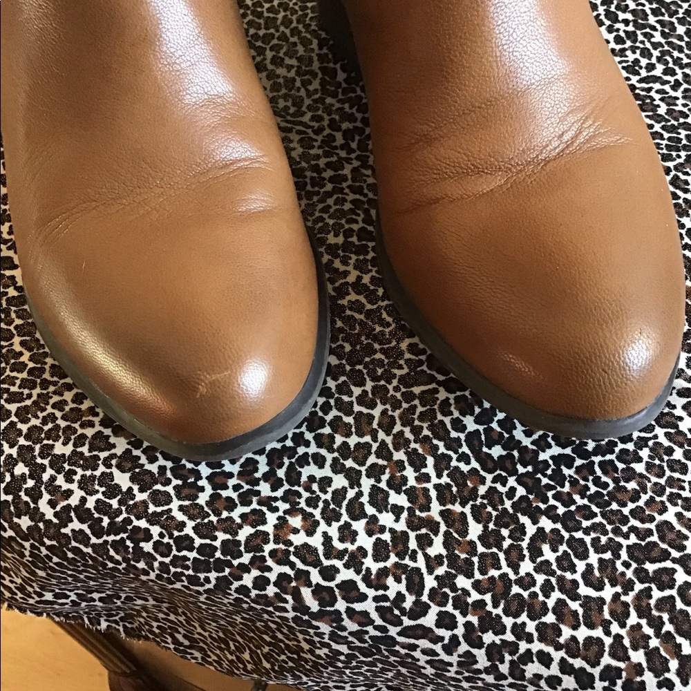 Steve Madden Leather Chelsea  Booties - Picture 5 of 5